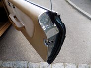Mercedes-Benz W123 230 CE Pillarless Coupe 57