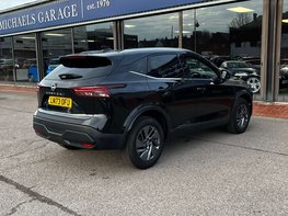 Nissan Qashqai 1.3 Qashqai Acenta Premium DiG-T MHEV 5dr 8