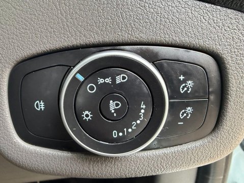 Ford Transit Connect 1.5 220 EcoBlue Leader Panel Van 5dr Diesel Manual L1 Euro 6 (s/s) (75 ps) 36