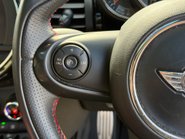 Mini Hatch COOPER 11