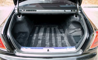 Rolls-Royce Ghost Black Badge 30