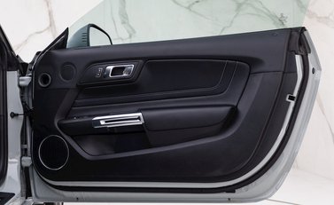 Ford Mustang Mach 1 20