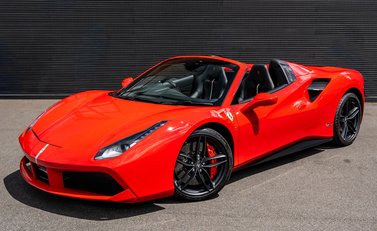 Ferrari 488 SPIDER 2