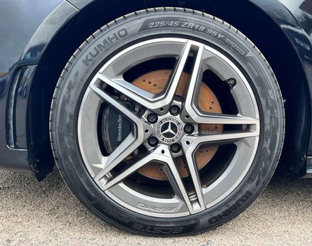 Mercedes-Benz A Class 1.3 A 250 AMG Line E Auto 5dr 12