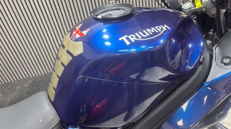 Triumph Sprint 2010 50K NEW MOT FULL LUGGAGE TOURER 1050CC COMMUTER 27
