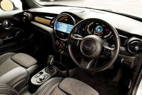 Mini Hatch COOPER S LEVEL 2
