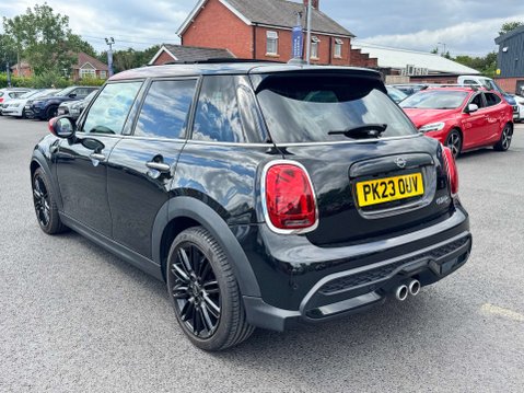Mini Hatch 2.0 Cooper S Exclusive Auto 5dr 12