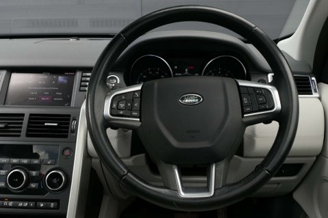 Land Rover Discovery Sport 2.0 Discovery Sport HSE Si4 Auto 4WD 5dr 28