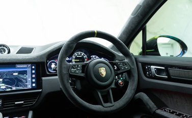 Porsche Cayenne Turbo GT 16