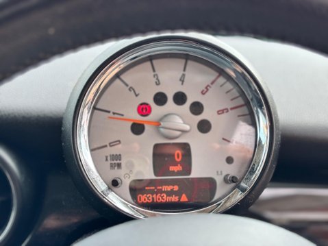 Mini Clubman 1.6 Cooper D Euro 5 (s/s) 5dr 13