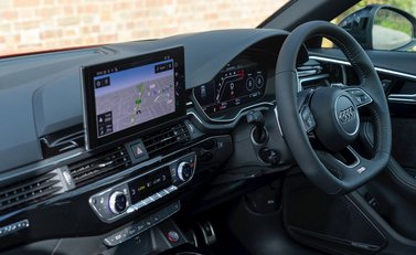 Audi RS4 Avant Vorsprung 18