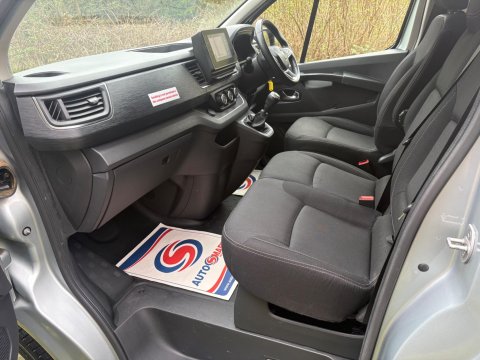 Renault Trafic SL28 SPORT DCI 8