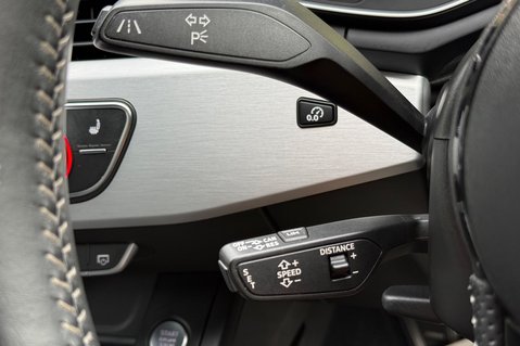 Audi A4 AVANT TFSI S LINE - DRIVING ASSIST PACK - VIRTUAL COCKPIT - APPLE CAR PLAY  44