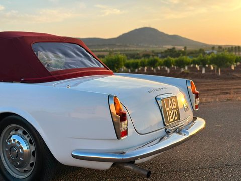 Alfa Romeo 2600 Spider 12