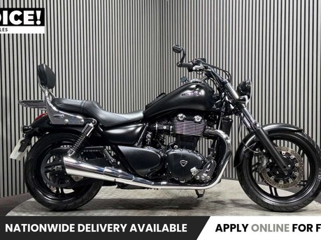 Triumph Thunderbird STORM 2012 21K LONG MOT BIG CC CRUISER TWIN 1700CC