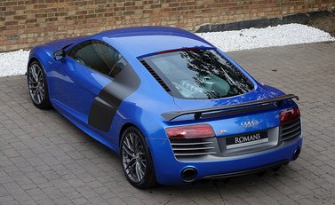 Audi R8 LMX 12