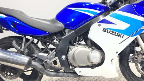 Suzuki GS500 F 2006 16K NEW MOT SERVICED WARRANTY CLASSIC 500CC COMMUTER BIKE 6