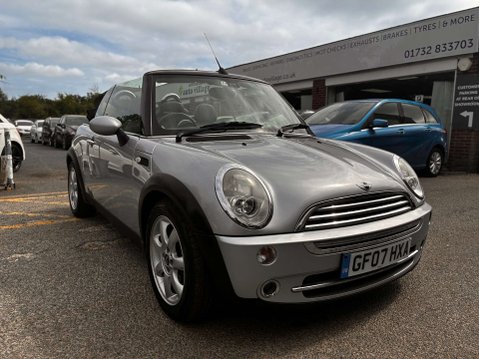 Mini Convertible 1.6 Cooper Convertible 2dr Petrol Manual Euro 3 (115 ps) 1