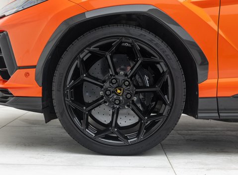 Lamborghini Urus PERFORMANTE 42