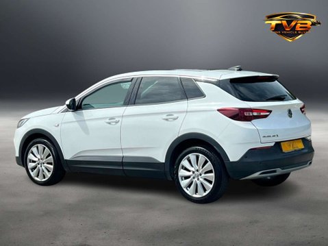 Vauxhall Grandland X 1.2 Grandland X Elite Nav T Automatic 5dr - NATIONAL DELIVERY* 22