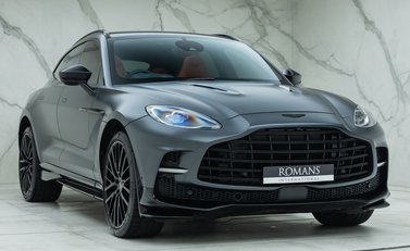 Aston Martin DBX 707 6