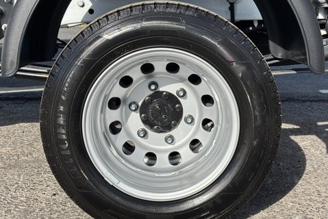 Ford Transit 350 L2 Drw 130 ps Single Cab Tipper - Air Con / Rear Camera / Cruise 35