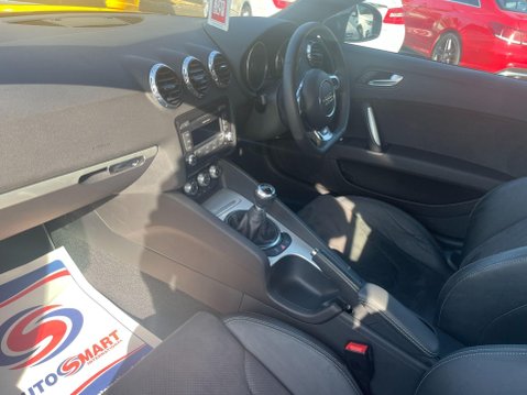 Audi TT 2.0 TDI S line quattro Euro 5 3dr 29