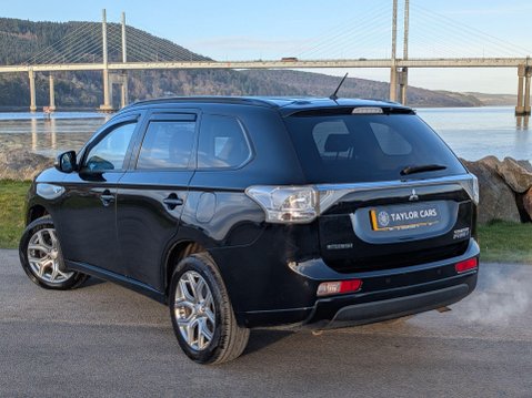 Mitsubishi Outlander 2.0h 12kWh GX3h CVT 4WD Euro 5 (s/s) 5dr 7