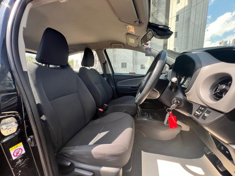 Toyota Yaris VVT-I ACTIVE 31