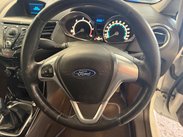 Ford Fiesta 1.5 TDCi Zetec Euro 5 3dr 23