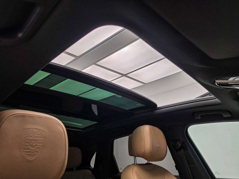 Porsche Cayenne 3.0 V6 E-Hybrid 17.9kWh SUV 5dr Petrol Plug-in Hybrid TiptronicS 4WD Euro 6 6