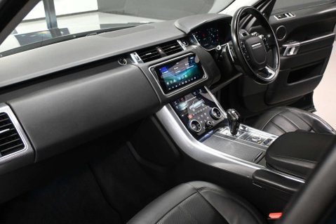 Land Rover Range Rover Sport 3.0 Range Rover Sport HSE Dynamic SDV6 Auto 4WD 5dr 23