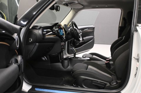 Mini Hatch Cooper S Electric Level 1 3dr 26