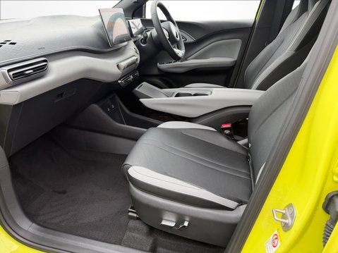 BYD Dolphin Surf 65kw Boost 43kwh Auto 2