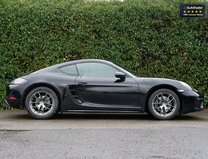 Porsche 718 Cayman 2.0T Coupe GPF 2dr Petrol Manual Sport Pack Carplay Euro 6 (300 ps) 8