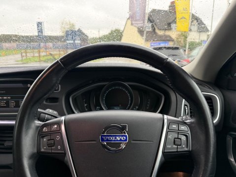 Volvo V40 2.0 D3 SE Lux Nav Geartronic Euro 5 (s/s) 5dr 10