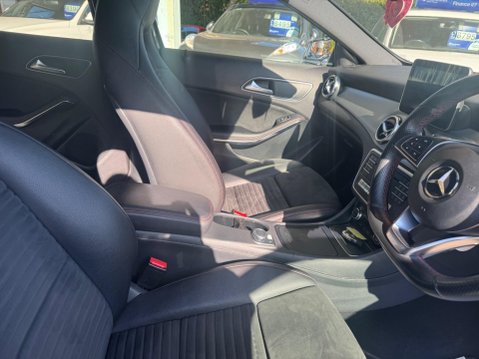 Mercedes-Benz GLA 2.1 GLA200d AMG Line 7G-DCT 4MATIC Euro 6 (s/s) 5dr 25