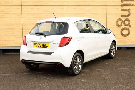 Toyota Yaris VVT-I ICON