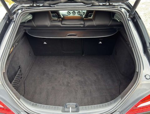 Mercedes-Benz CLA Class 2.1 CLA 220 WhiteArt D Auto 5dr 39