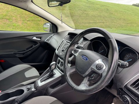 Ford Focus 1.6 Focus Zetec 125 Auto 5dr 4