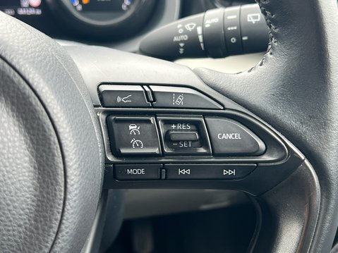 Toyota Yaris EXCEL FHEV 31