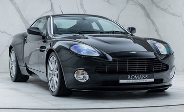 Aston Martin Vanquish S Ultimate 9