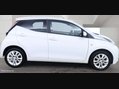 Toyota Aygo 1.0 VVT-i x-pure Hatchback 5dr Petrol Manual Euro 6 (68 ps) 5