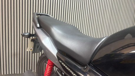 Honda CB 2023 4K DAMAGED SPARES OR REPAIR RUNNING PROJECT BIKE 125CC 15