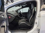 Ford Focus 2.3T EcoBoost RS Hatchback 5dr Petrol Manual AWD Euro 6 (s/s) (350 ps) 39