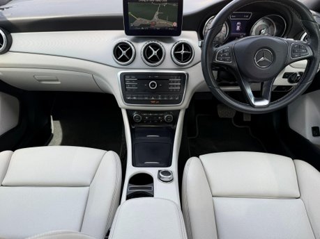 Mercedes-Benz GLA 2.1 GLA220d Sport (Premium Plus) 7G-DCT 4MATIC Euro 6 (s/s) 5dr 28