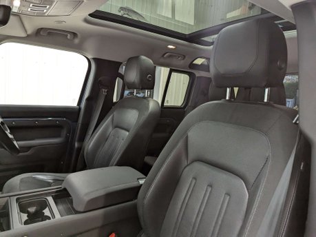 Land Rover Defender 2.0 Defender S D Auto 4WD 5dr 54