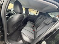 Peugeot e-208 ALLURE 11