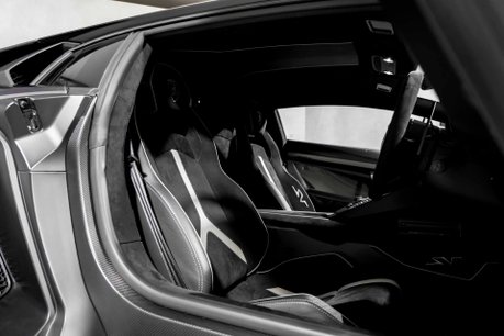 Lamborghini Aventador SV AD PERSONAM. FACTORY SATIN CARBON FIBRE EXT. COMFORT SEATS. FRONT LIFT. 19