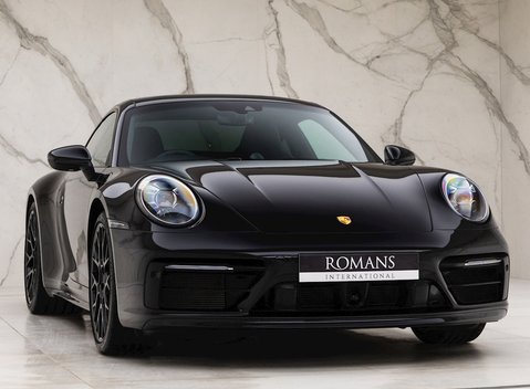 Porsche 911 Carrera S (992) 1